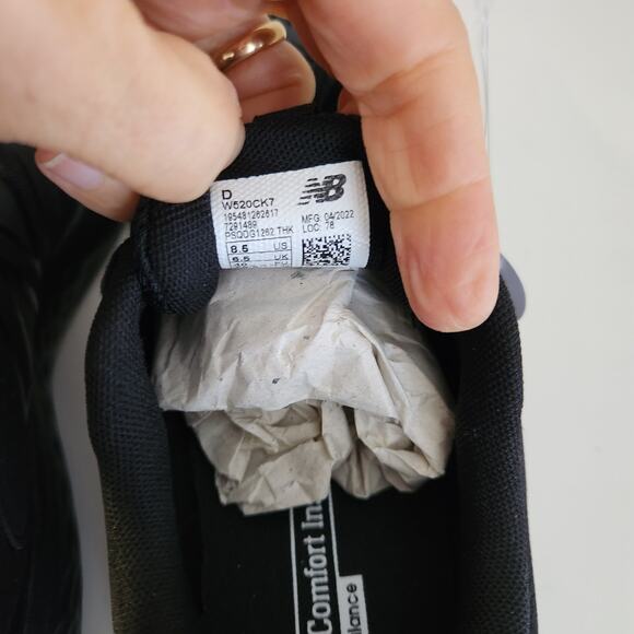 New Balance Women's 520 V7 Running Shoe, Black/Black, 8.5 Wide - Picture 7 of 8